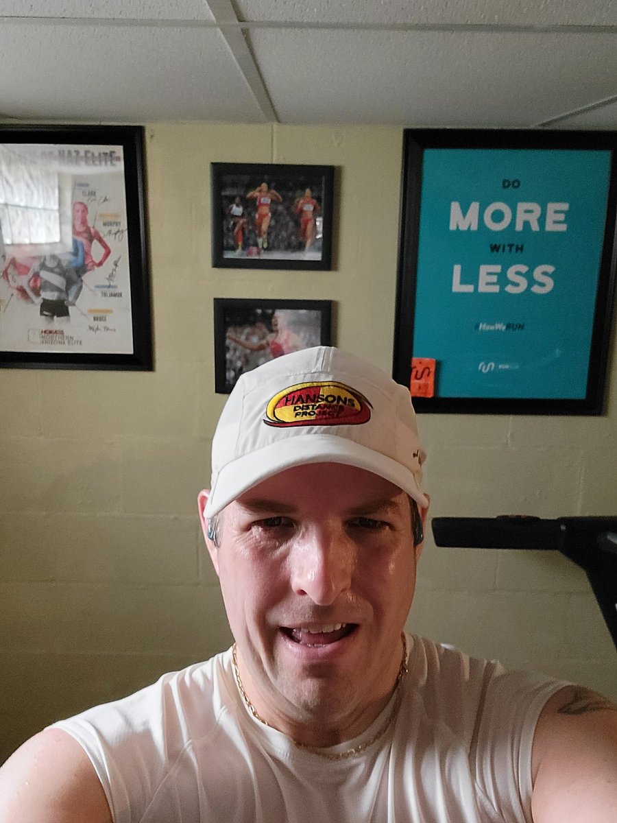 Took advantage of a cancelled meeting to get some miles in. 4 total miles of fartlek fun. Getting the legs used to moving fast again!

Next Race: Bill Roney 5K

#freepmarathon #FCancer #runtheday #runhappy #forwardfocusrunning #backtobasics #bibchat