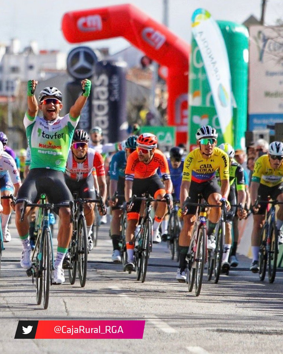 ESPNCiclismo's tweet photo. ¡Leangel #Linarez se quedó con la segunda etapa de #VAlentejo23! 🔥
Sus compatriotas Orluis #Aular y Santiago #Mesa completaron el podio. Mientras que el argentino Tomas #Contte terminó cuarto. 🙌🔝
#ESPNCiclismo https://t.co/IpRUlayQ7a