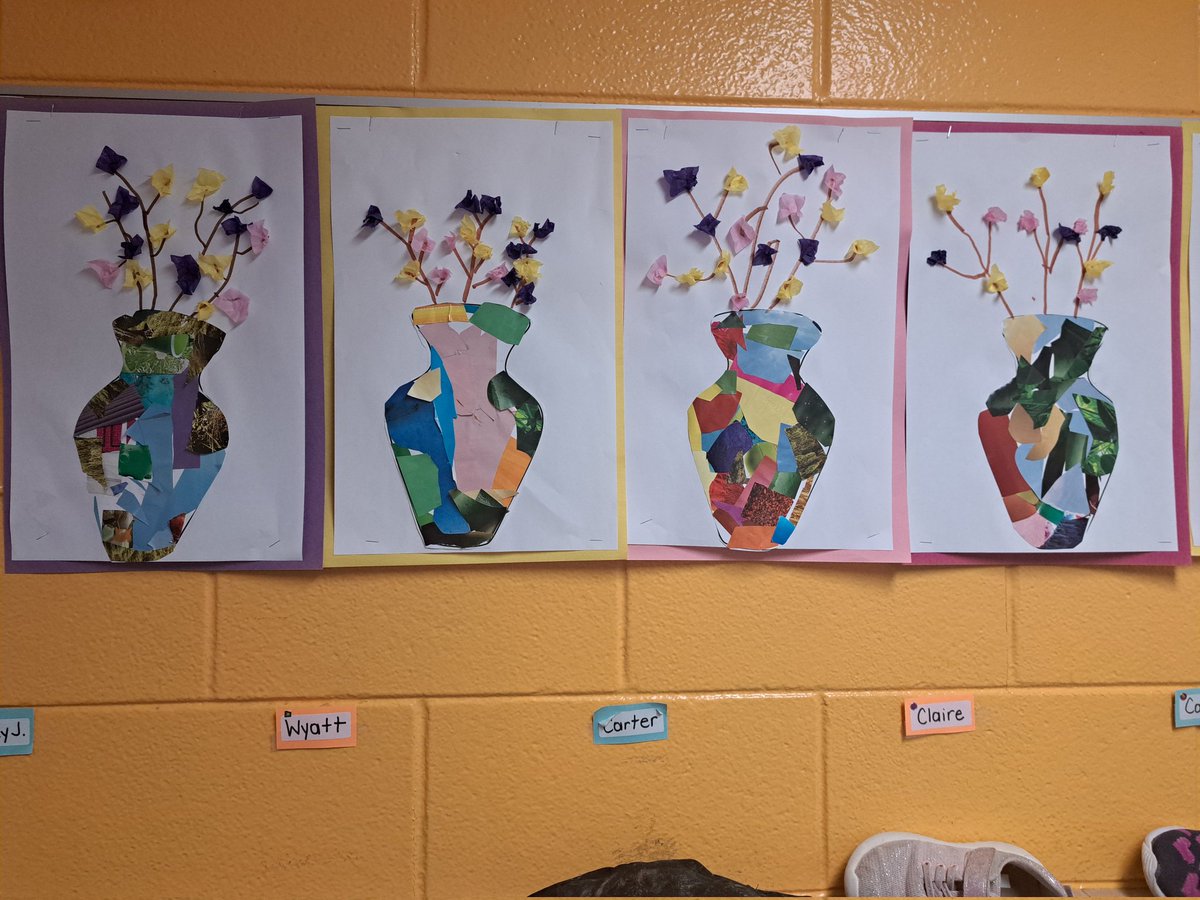 NorthEasthopePS's tweet photo. It may be dreary outside, but it sure is pretty in here! Thanks for the beautiful Spring collage art 1A! @yourschools #springhassprung #foggyandbrown #muddyyard #bringonspring ๐ฆ
โค๏ธ๐ซ๐งโ๏ธ๐บ๐๐ท๐ชป๐ป https://t.co/5e6fpWAgDh
