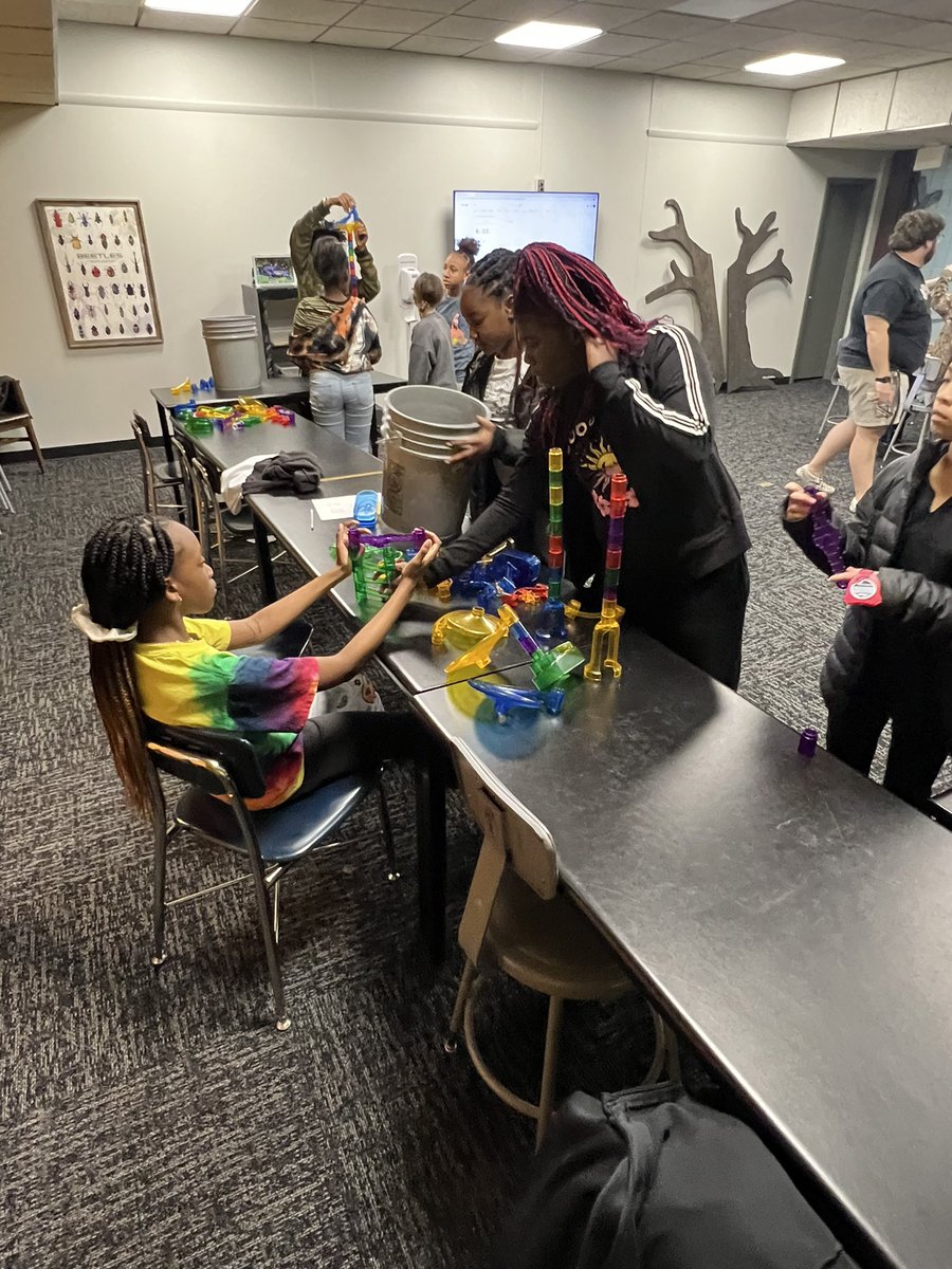 MsBennettROSA's tweet photo. Roller coaster building during our field trip. I loved hearing the conversations about how to improve them based off their knowledge of force and friction. @ROSArockets @HorizonsUnlimit #Unstoppable https://t.co/5VTwLIUn9Y