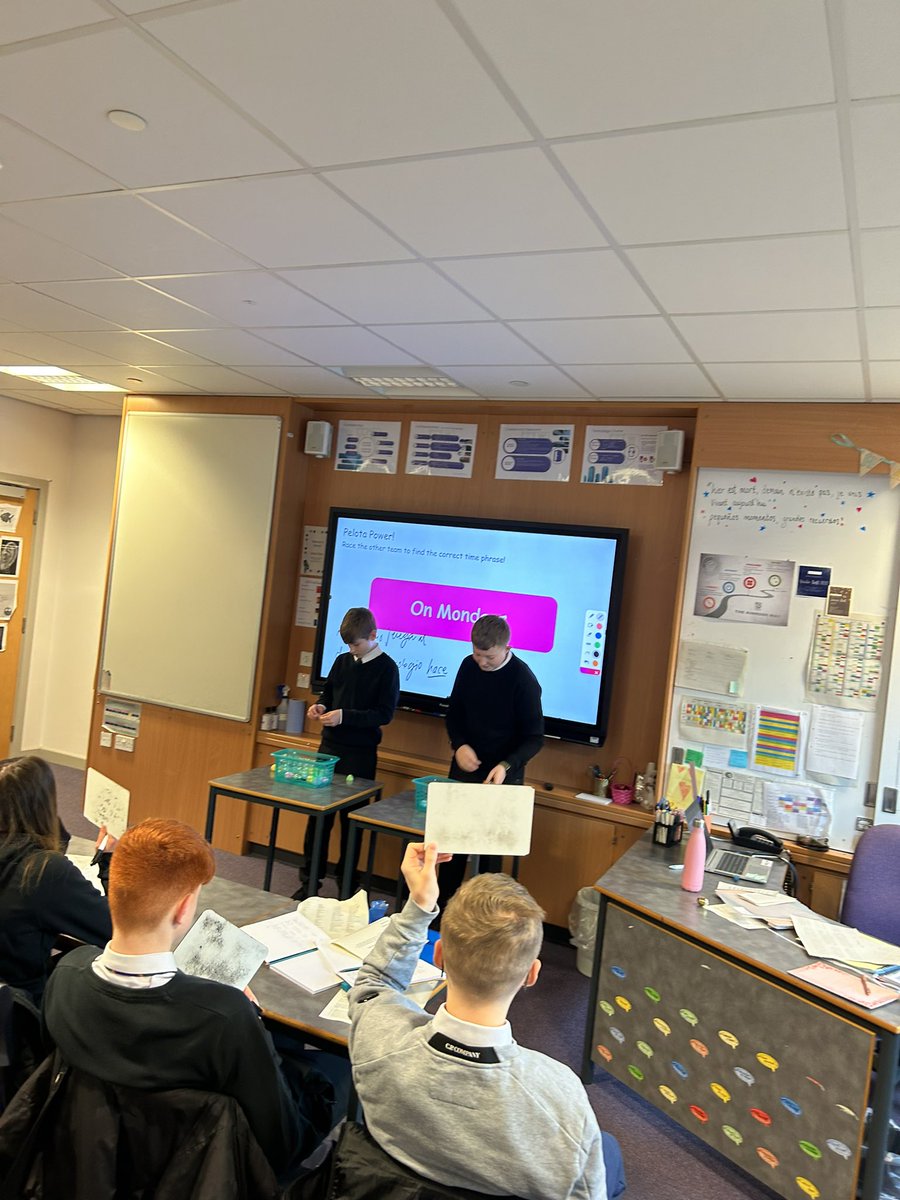 S2 Spanish racing to find the correct time phrase in the Easter Eggs with the help of the rest of class! 🇪🇸 🐣