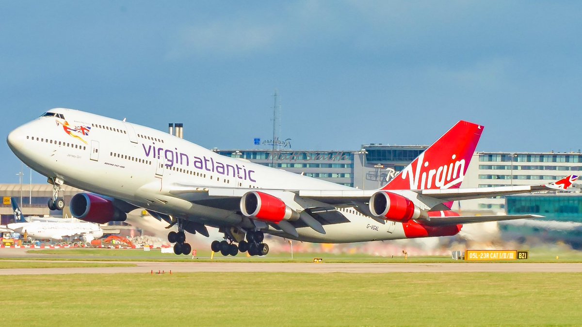 0161aviation's tweet photo. #ThrowbackThursday
A very sorely missed sight @manairport are these stunning quad engine legends!
@VirginAtlantic @Boeing 747 G-VGAL aka “Jersey Girl” mid-rotation from #runway 23R prior to heading over the Atlantic ✈️
#avgeeks #aviation #photography #747Forever #Airplane #FLY https://t.co/SJ23LJdGD8