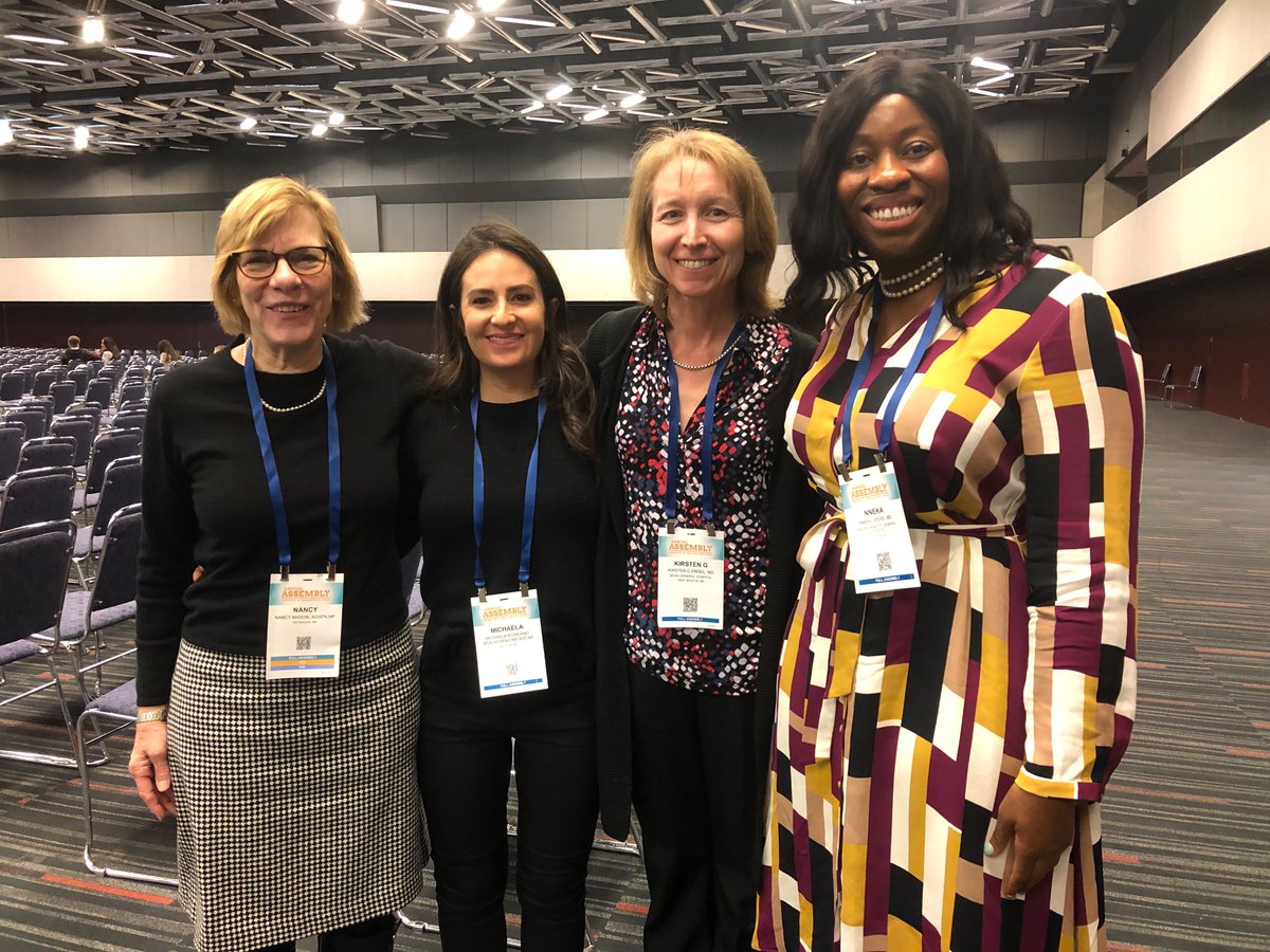 NnekaUfereMD's tweet photo. I work with the best people. Love our LiverPal team. @MGH_GI @MGHPalCareGeri @HMSPallCare  @AAHPM #palliativehepatology #hapc23 https://t.co/FUJpiflC6o