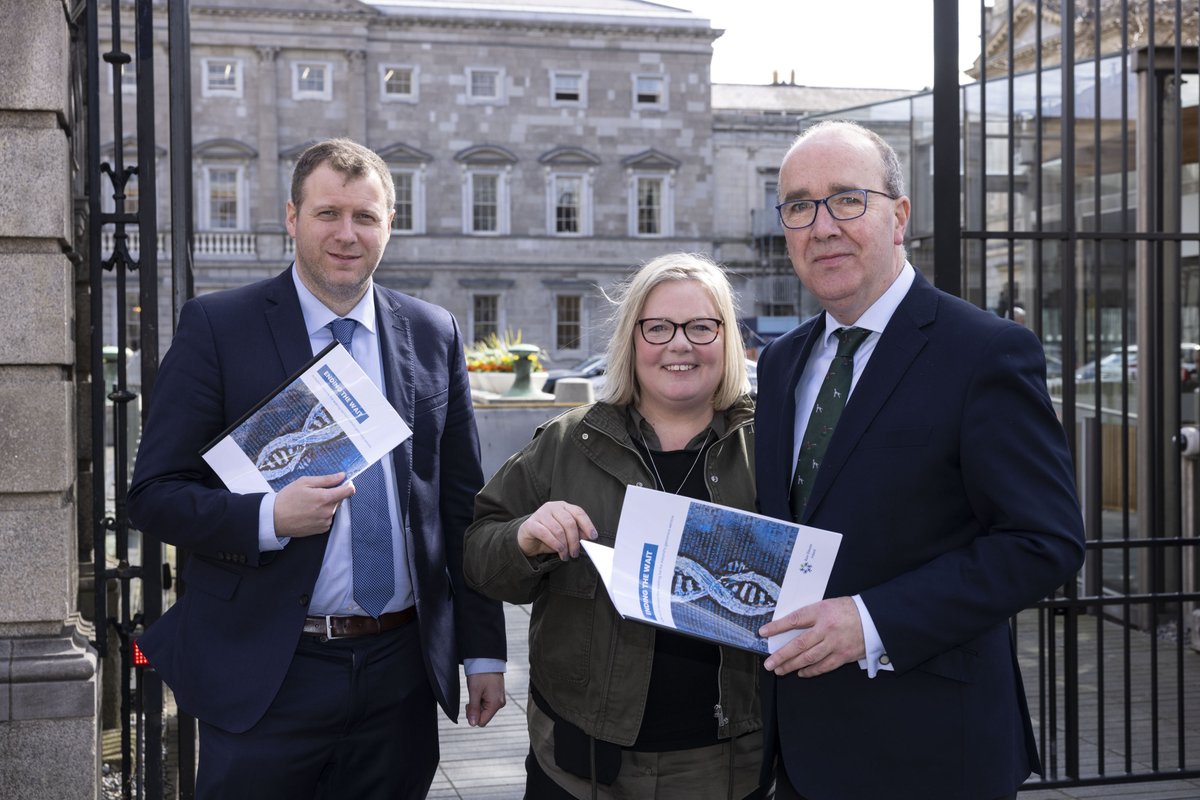 Launch of #GetRareAware campaign & publication of #EndTheWait research report highlighting opportunities to reduce 2 yr #WaitingList for genetic services @CHI_Ireland @CcoHse
Joined by @OireachtasNews TDs @JohnLahart @padraigosull @ivanabacik @neasa_neasa 
rdi.ie/endingthewait/