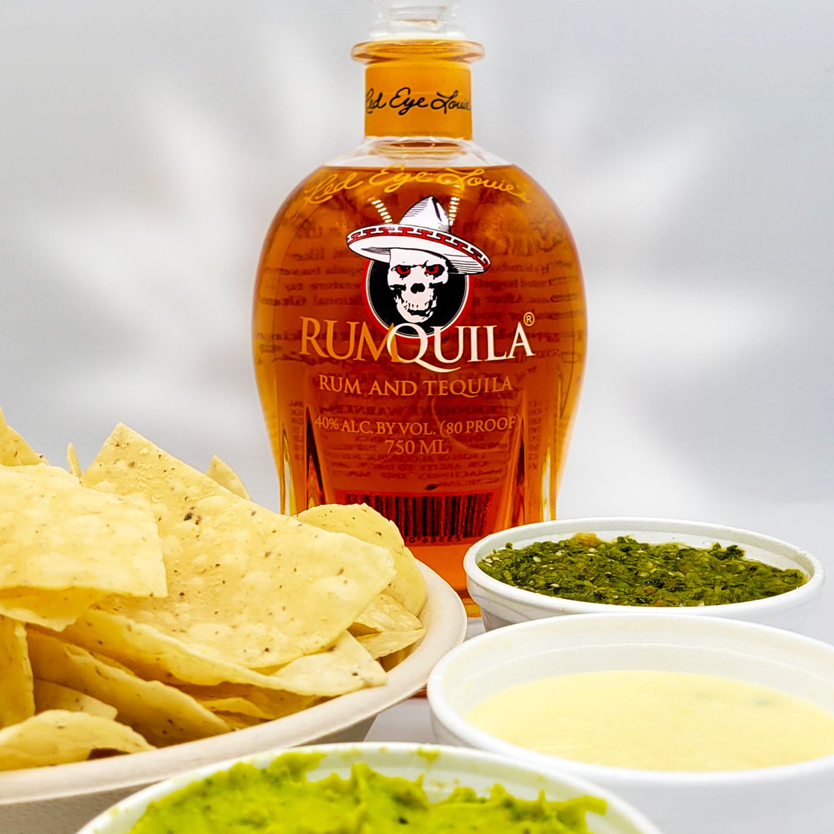 rumquila's tweet photo. Chips, Dip, and something to Sip!

#ThirstyThursday #ThursdayVibes  #chips #dip #salsa #guacamole #queso #rum #liquor #cocktail #bar #drinks #food #bachata #mexicanfood #cocktails #foodie #tacos #tiki #rumquila #redeyelouies https://t.co/029xUNU1WK