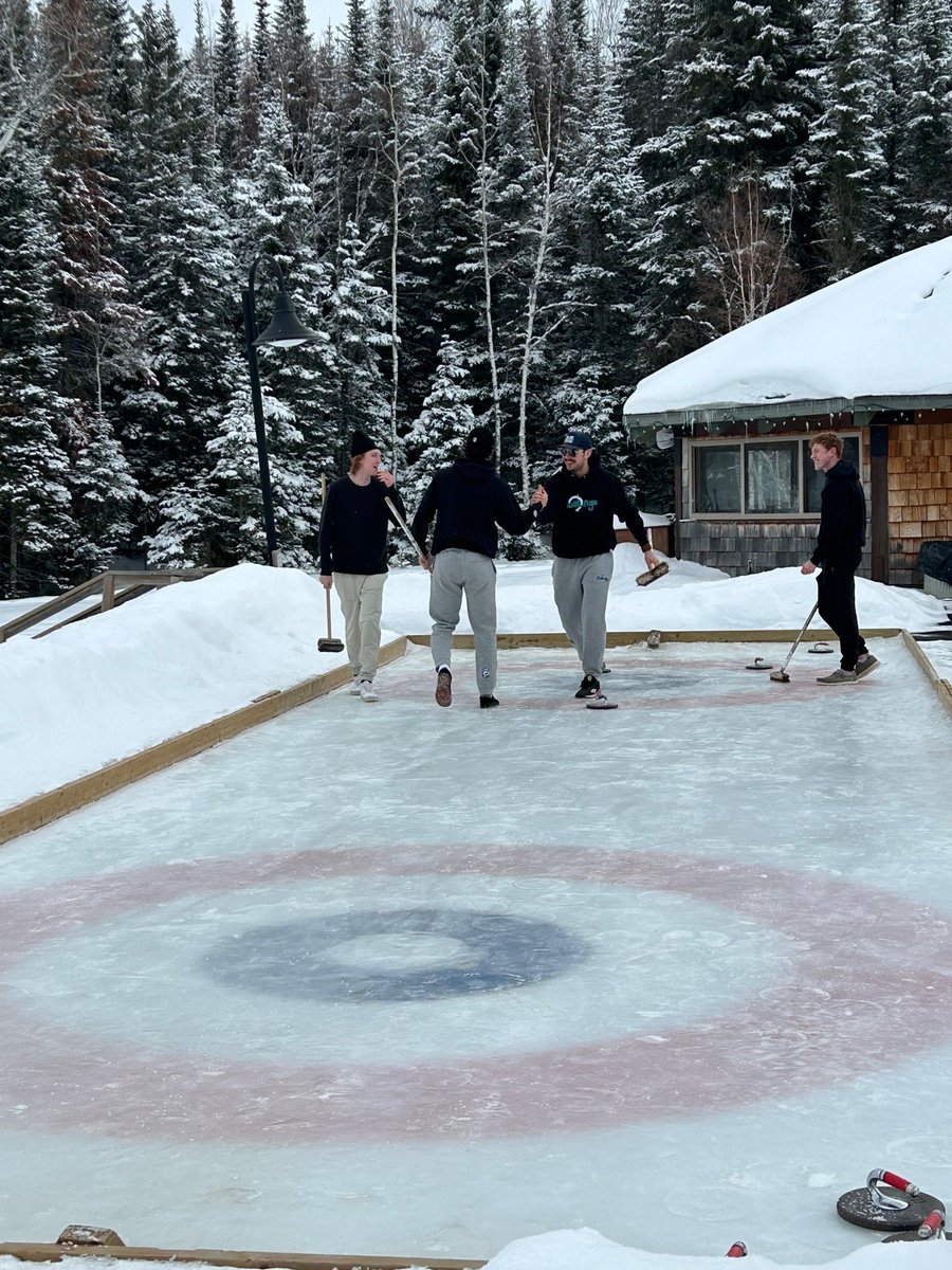 SJHL_Mustangs's tweet photo. BIG TIME shoutout goes to @ElkRidgeResort for their hospitality over the last few days! 

It was a fantastic spot for our team to hangout and enjoy some time together while we battled in a playoff series!

Thank you to Elk Ridge as well for their sponsorship of a meal too!! https://t.co/U4Z11evcvn