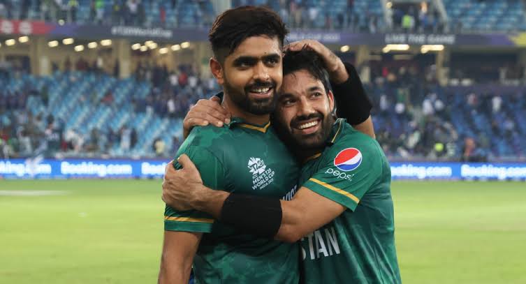 Babar and Rizwan are anchor players who play according to the situation so it makes sense that they haven't been picked in a 100 ball format 
No need to overreact 👍
#TheHundredDraft