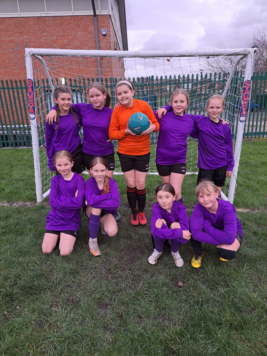pvacademies's tweet image. The girls played Holy Cross tonight and won 4-0, it was a very strong performance from our girls. We are very proud of them. X
#teampinxton #experiential #thisgirlcan #girlsfootball