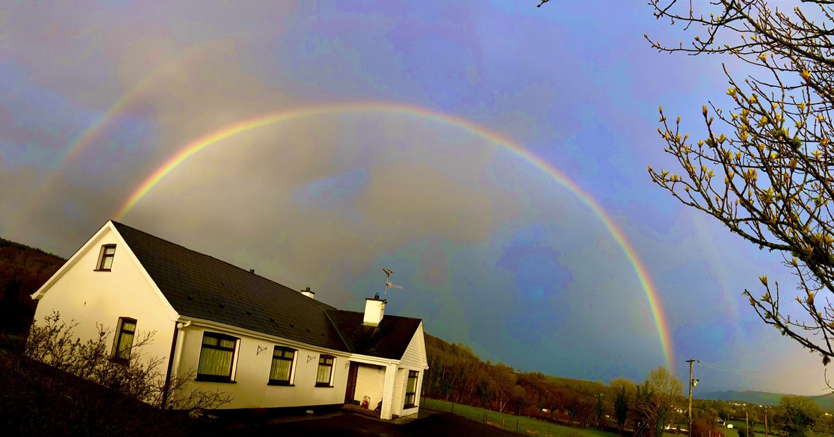 Not 1 but 2 beautiful rainbows 🌈 in Belcoo <a href="/barrabest/">Barra Best</a> <a href="/bbcniweather/">BBC NI Weather</a>  <a href="/ladybirdshutter/">Regina</a> <a href="/carmel_magee/">Carmel Magee</a> <a href="/patimagee/">Patricia magee</a>