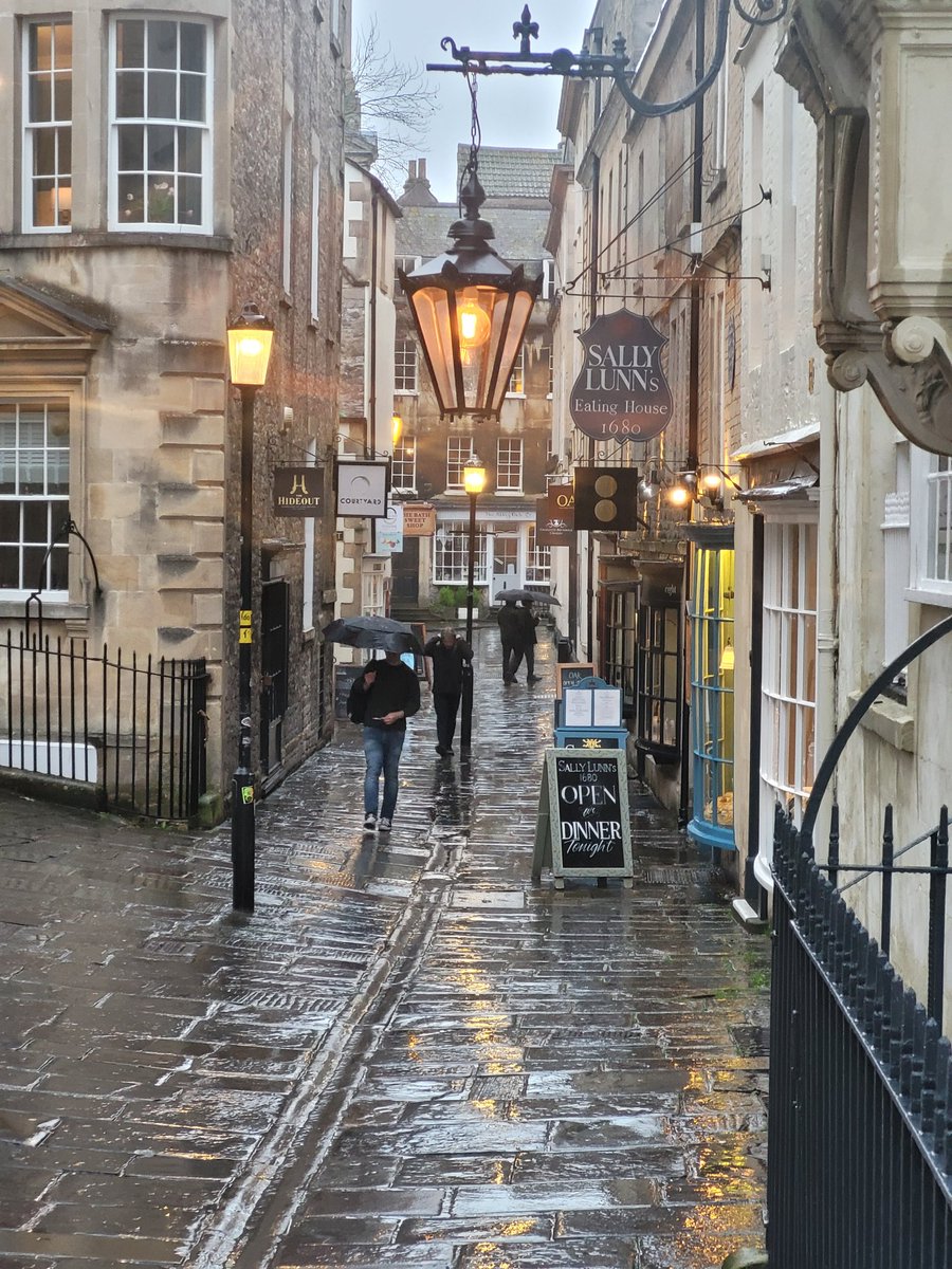 Rachel Ward tweet media