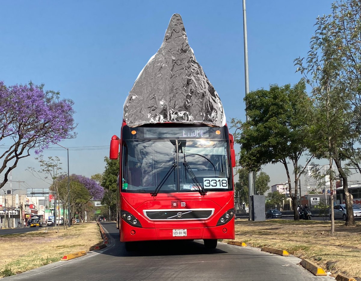 MetrobusCDMX's tweet photo. Estamos preparados. 

🖖🏽👽🛸 https://t.co/gBA3mCrV6N