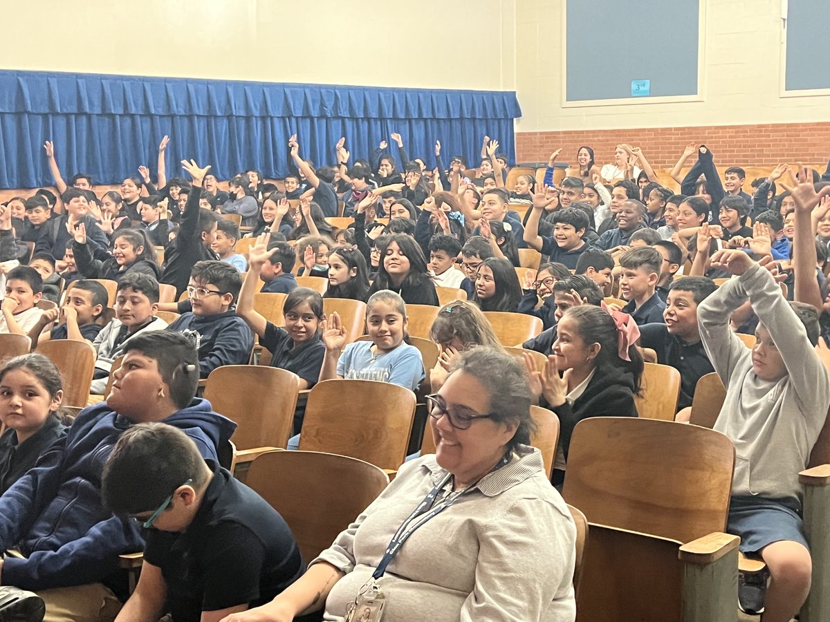 GlenParkFWISD's tweet image. Thank you Youth Equipped to Succeed, Keith Davis, and Germard Reed for being such influential speakers at Glen Park's STAAR assembly! There is no doubt that your powerful words will resonate with our students! 💪 #FWISD #empoweringsuccess #thefutureisyours
