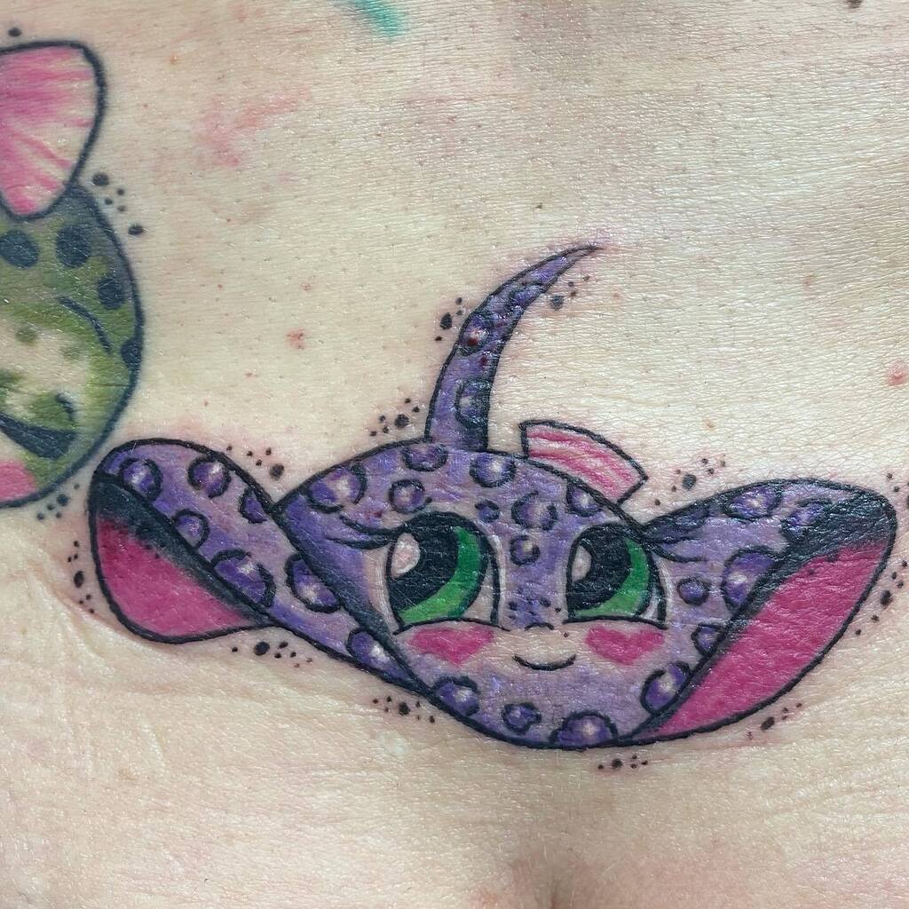 Tschiggys's tweet photo. #manta #mantaray #tschiggys #tschiggysbubblegumarttattoo #tschiggy #comictattoo #colortattoo #mydrawing #ink #inkstagram #tat #tattoo #tätowierung #cutetattoo    danke an meine sonia ohne Instagram 💗💗💗💗 https://t.co/jZdih4sF3S