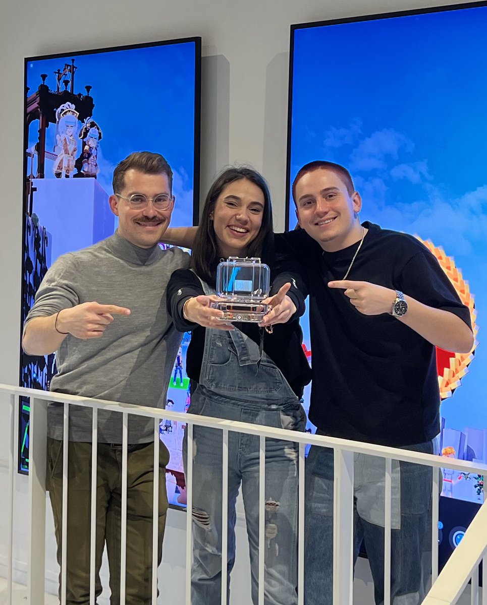 Carlita crypto (@carlitacrypto_) on Twitter photo 🎁 Concours express 🎁
🔑 À l’occasion des #FrenchWeeks, tentez de gagner une Ledger Nano X collector en collaboration avec <a href="/TheSandboxGame/">The Sandbox</a>
Pour participer :
👉 Like + RT
👉 Follow <a href="/carlitacrypto_/">Carlita crypto</a> @coinstationfr @CryptoMafiaFR <a href="/TheSandboxGame/">The Sandbox</a>
⏱️ TAS dans 1h ! 🎁 Concours express 🎁
🔑 À l’occasion des #FrenchWeeks, tentez de gagner une Ledger Nano X collector en collaboration avec <a href="/TheSandboxGame/">The Sandbox</a>
Pour participer :
👉 Like + RT
👉 Follow <a href="/carlitacrypto_/">Carlita crypto</a> @coinstationfr @CryptoMafiaFR <a href="/TheSandboxGame/">The Sandbox</a>
⏱️ TAS dans 1h !