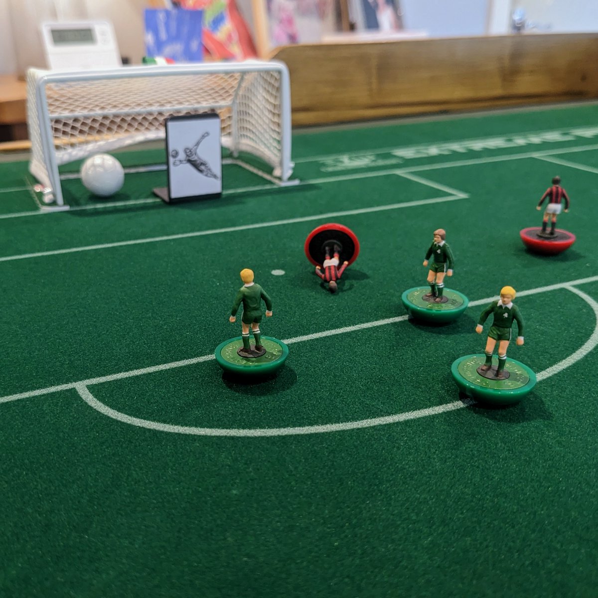 subbuteo_paints tweet picture