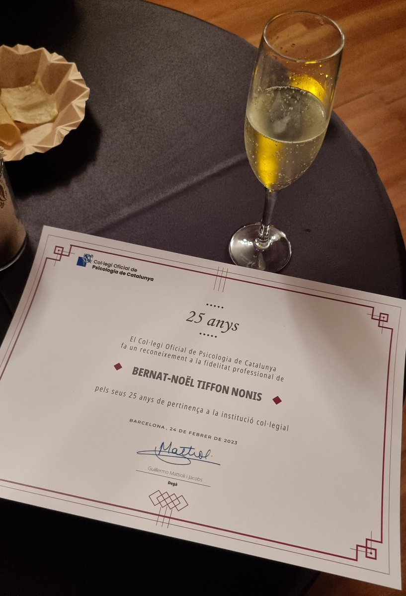 BNTIFFON's tweet photo. Reconocimiento al Dr. Bernat-N. Tiffon por sus 25 años de colegiación consecutiva al Colegio Oficial de Psicólogos de Catalunya (COPC)
https://t.co/d5tfmENS6j
#CriminalPsychology #ForensicPsychology #Forensic #PsicologiaCriminal #PsicologiaForense #Forense #Tiffon #BernatTiffon https://t.co/8tXQ06KhCX