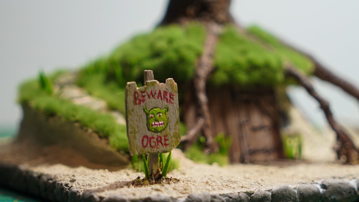 weirdsteorra's tweet photo. Sipariş üzerine hazırladığım minyatür Shrek bataklığını bitirdimm 🥹🥹 https://t.co/MjMOEGrRTP