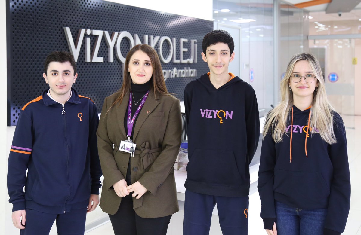 TÜBİTAK 54. Lise Öğrencileri Araştırma Projeleri Yarışmasında öğrencilerimizden Rana Berre Dal, Fatih Akdemir ve Efe Ünlüer ''Sodyum Kanalı Blokasyonunun Prostat Kanseri Metastazı Üzerine Etkisi'' konulu projeleri ile bölge aşaması değerlendirmelerine katılmaya hak kazanmıştır.