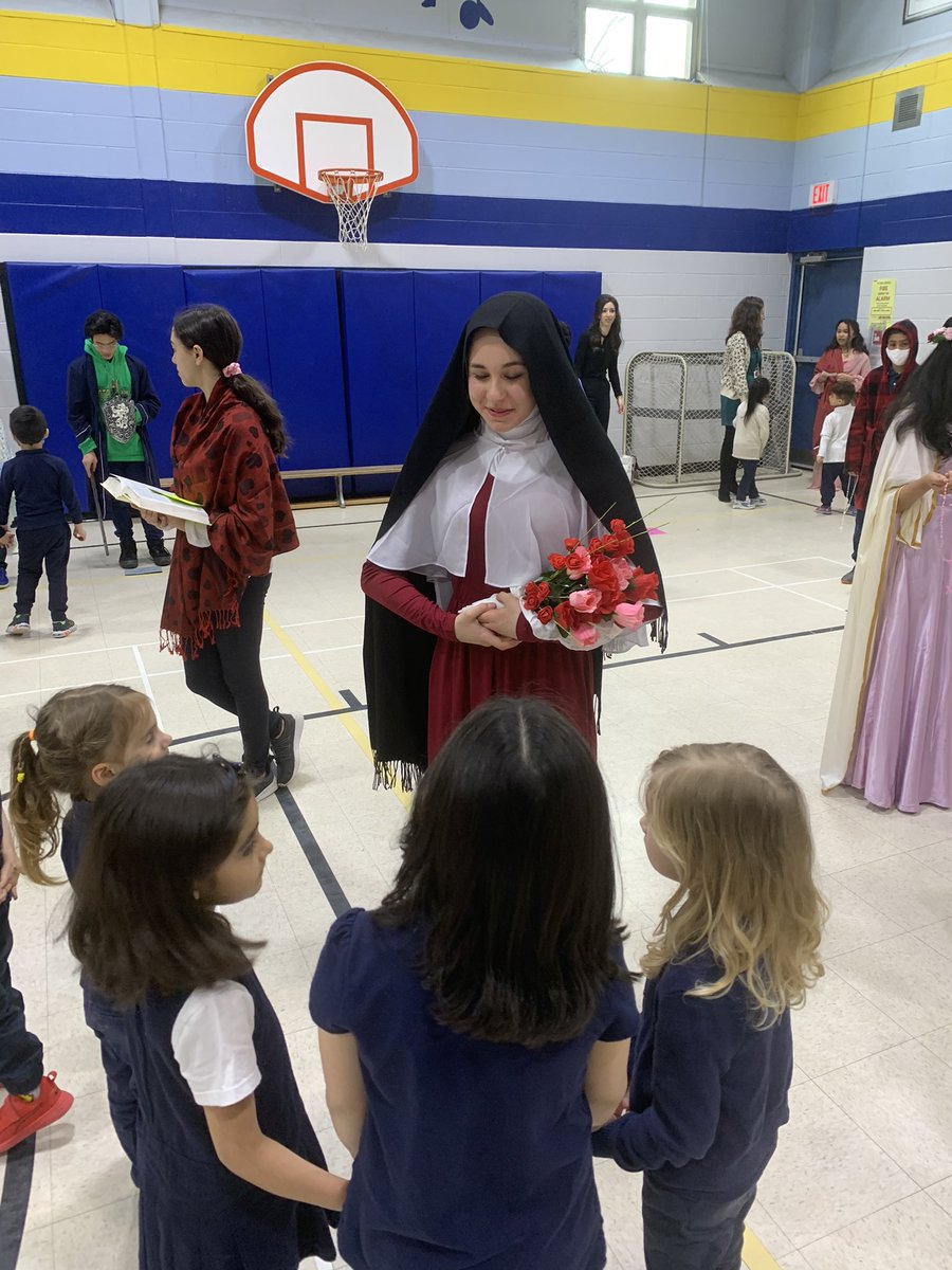 RachelCha9's tweet photo. The Grade 7/8 students @NotreDameNF hosted their Catholic Museum today for parents and students to visit! Each chose a Religious Figure to research and write a first person monologue on. They then created a costume to dress as the Religious Figure. #CatholicChurch #CatholicNews https://t.co/T6PzwAG0L8