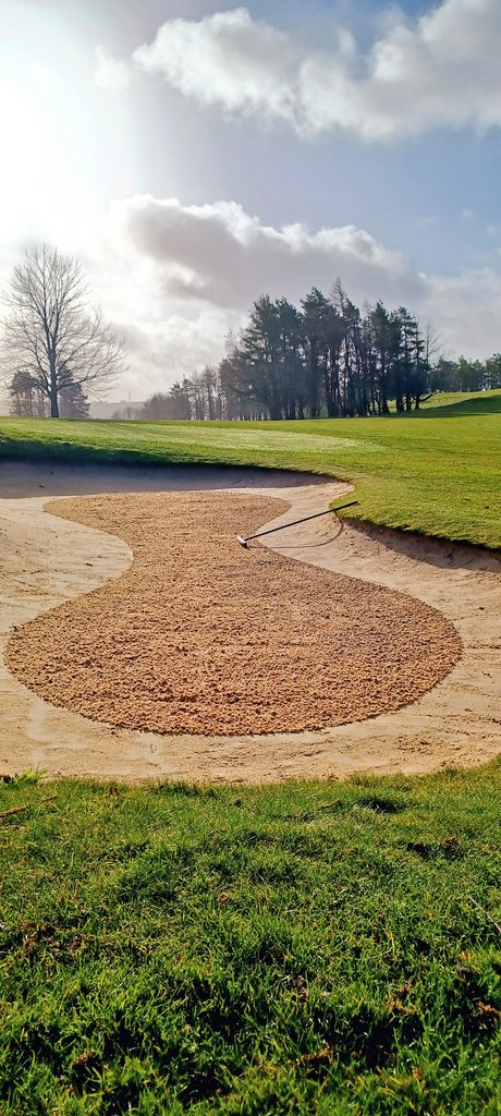richest_man_'s tweet photo. The team are really pushing the course forwards getting into the spring 🤞🏼 been so busy with projects, but they haven't stopped!! ⛳️💪🏼👏🏼
#Greenkeeper #bringonthespring https://t.co/rWR4MFvfen