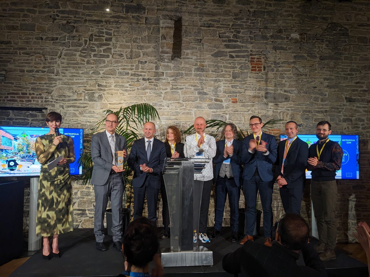 POLISnetwork's tweet photo. The news is out!
๐ Big congratulations to the winner of the first-ever @mobilityweek Mobility Action Award, @metropoliagzm!
#MixandMove #BetterConnections #EuropeanMobilityWeek https://t.co/hix38zIV1u