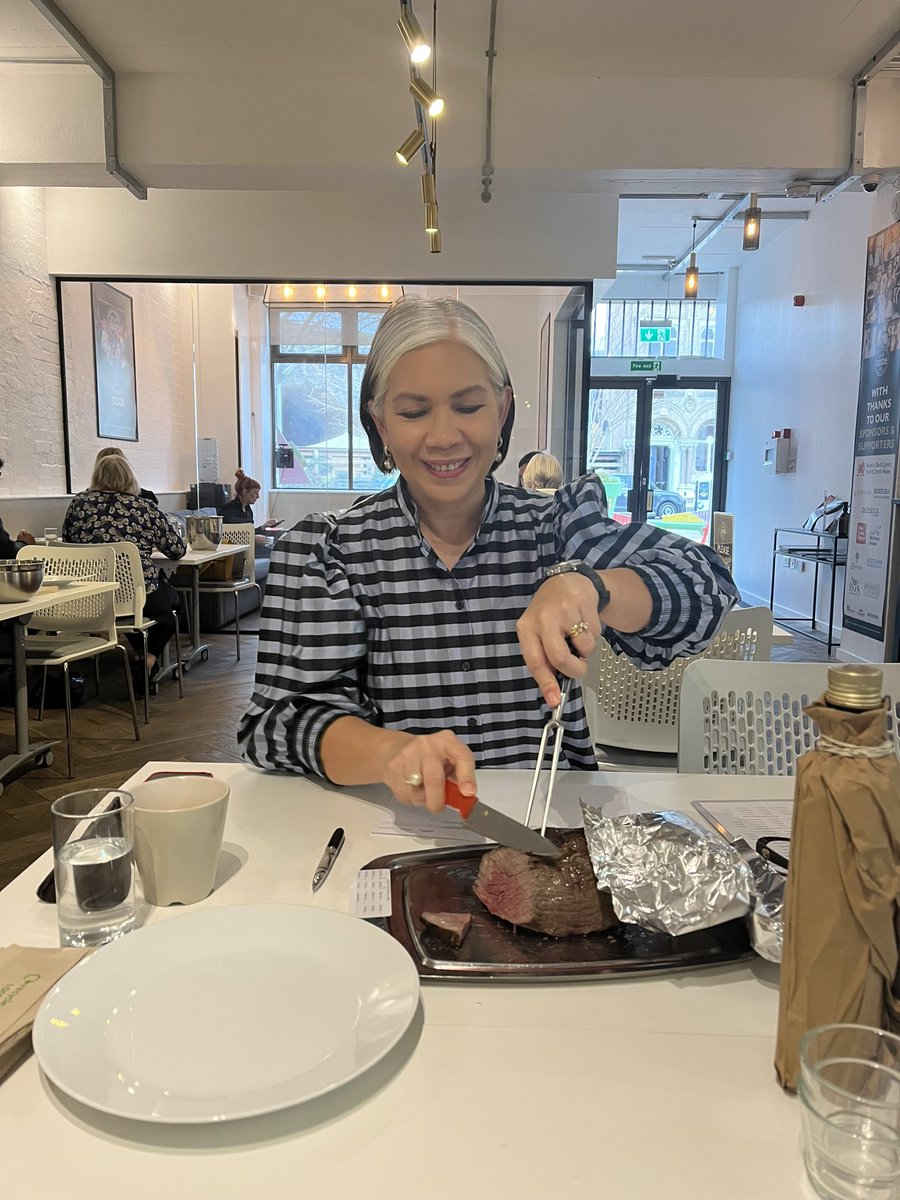 Such fun judging at Great Taste this week. Lovely to catch up with <a href="/PettyElliott/">Petty Elliott</a> this afternoon too. Thanks for having me <a href="/guildoffinefood/">Guild of Fine Food</a> 🌟🌟🌟