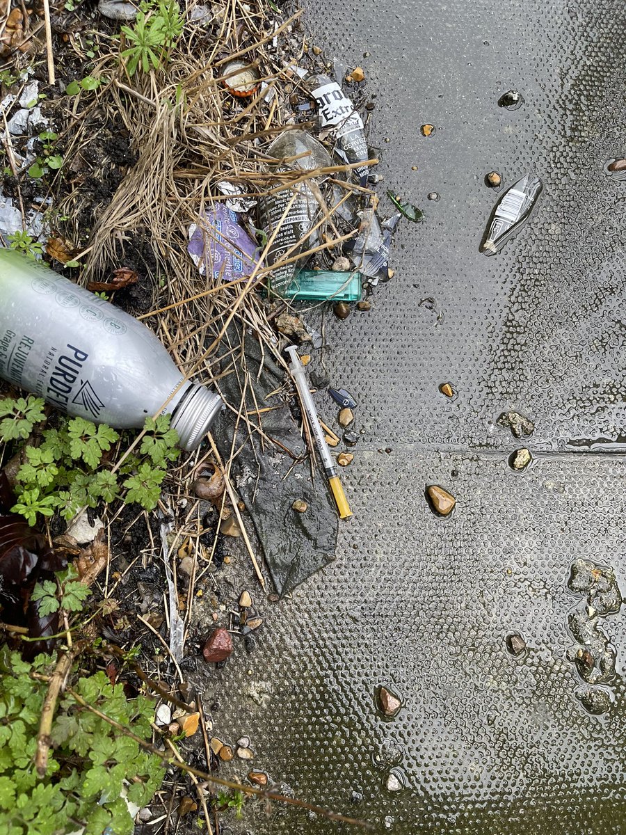When can we have a clean road where we work on princes way Croydon glass and needles everywhere - if you want to arrange a community service day we will happily help out but it can’t always be down to us <a href="/AllaboutCroydon/">amanda</a> <a href="/yourcroydon/">Your Croydon</a> <a href="/MPSCroydonTC/">Croydon Town Centre</a>