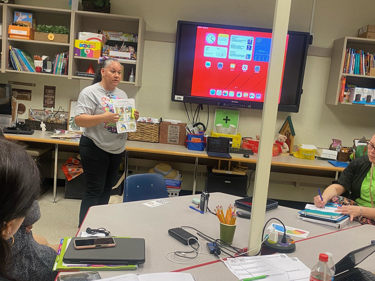 deSantiago_AISD's tweet photo. Very excited about how our teachers are sharing resources! Thank @CherTeachesPK for sharing with Pre-K how you used Tech to enhance instruction. Bringing fun to teaching! π€© π @circletimetchr #wegrowgraduates #AldineConnected https://t.co/xfooS9KcvU