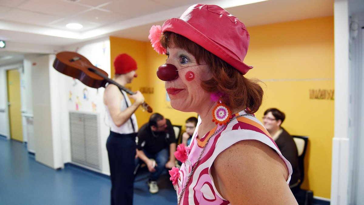 VDNRoubaix's tweet image. Les #ClownsDeLEspoir lancent leur premier festival #Rires et #Rêves à #Roubaix lavoixdunord.fr/1306656/articl…