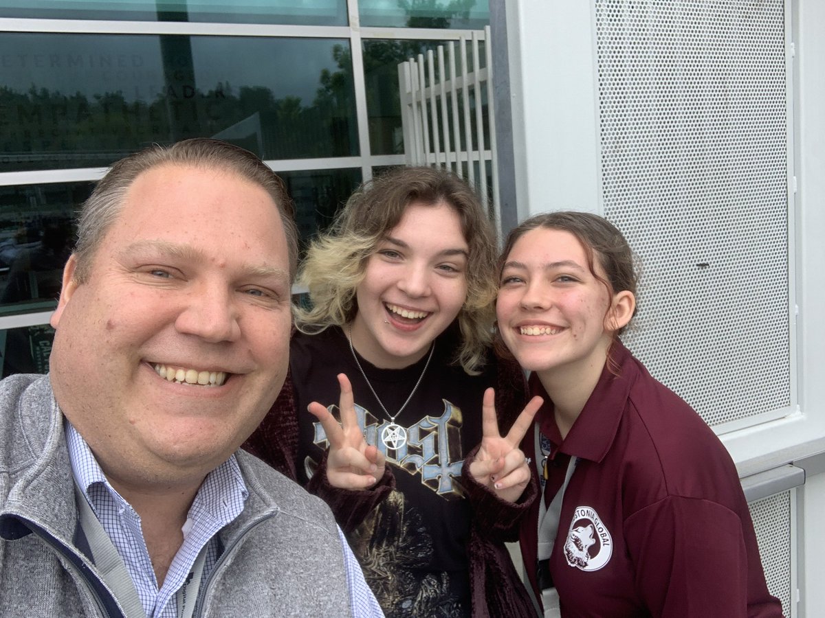 whittneysmith_'s tweet photo. Had a great visit @BostoniaGlobal with @NerelWinter &amp; his team. It was also great to meet Jupiter and Shea who are pursuing their own pathways in a competency based model.

RIASEC ➡️ elevator pitch ➡️ resume ➡️ virtual mentorships &amp; tours of local partners ➡️ internship https://t.co/BHYBX7YFvO