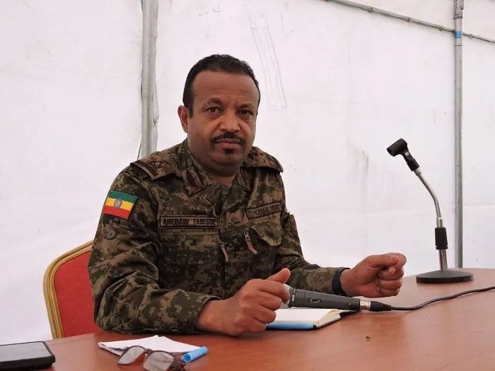 በነዚህ ሁለት ሰይጣኖች የሚመራ የሀገር መከላከያን ዩኒፎርም የለበሰ የኦሮሞ ልዩ ሀይል በአማራ ክልል በመግባት የአማራን ልዩ ሀይል ለመምታት የታቀደ ሴራ በአብይ አህመድ ትዛዝ ተሰጥቷል አማራ ሴት ወንድ የታጠቀ ያልታጠቀ ሳትል በያዝከው ቁረጥ!!