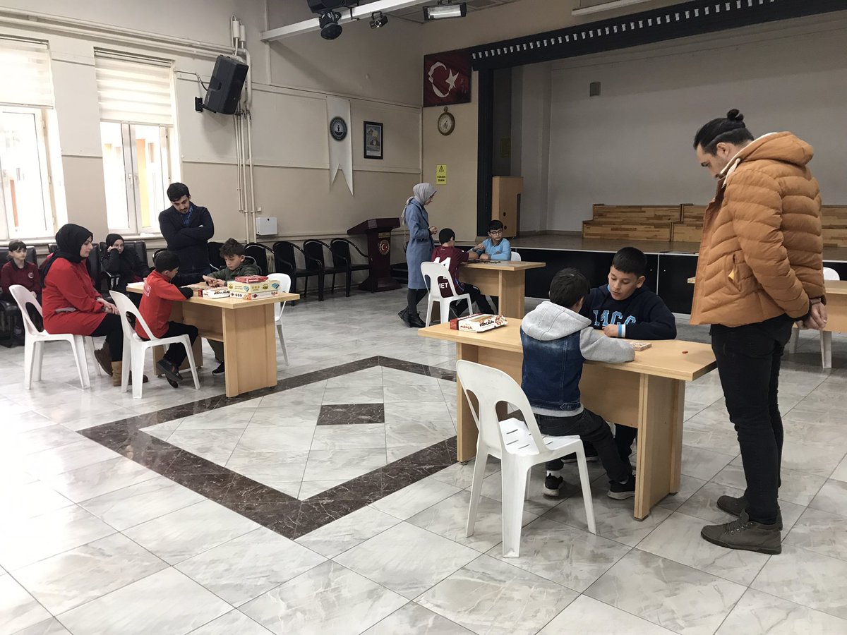 MackaMilliEgtm's tweet photo. Akıl Ve Zeka Oyunları ilçe elemeleri büyük bir heyecanla gerçekleşti.

@tcmeb @prof_mahmutozer @hbfettahoglu @Trabzon_MEM @EvrenGrms @mackakaymakami @mackabelediyesi @yasaradiguzel61 @Okan__calap @MackaCumhuriyet @BasarEgitim61 @tevfikileriho61 https://t.co/8bKrhJBer9