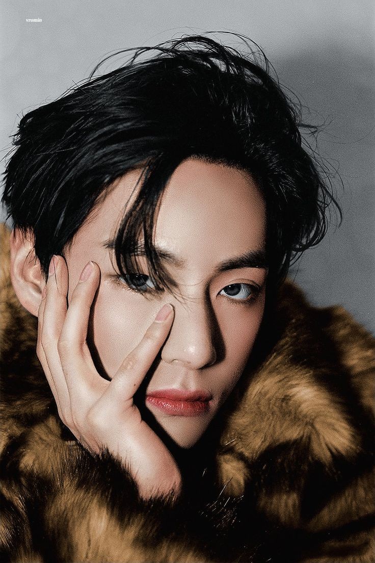 hejkatae's tweet photo. the icon                  the owner https://t.co/mLw60sVKj7