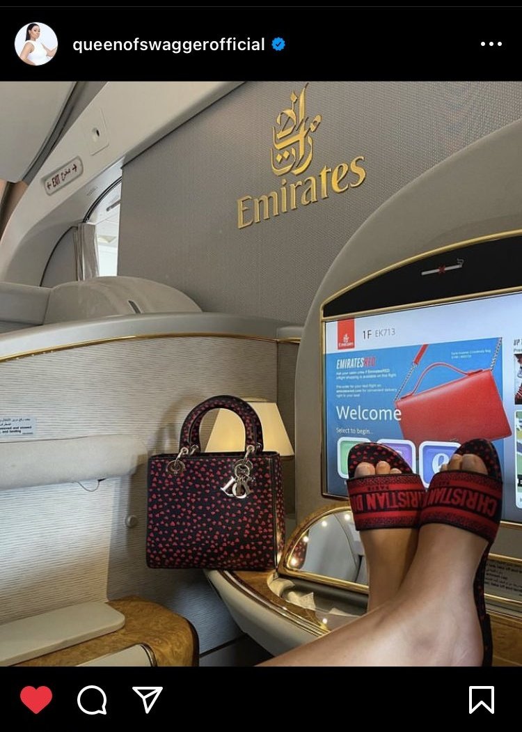 Am_Blujay's tweet photo. Guess who is dating Mnangagwa's son who also use Fly Emirates flight EK713 or EK714 that carry those people who smuggle gold and cash in and out of Zimbabwe https://t.co/DSrd7P6H1V