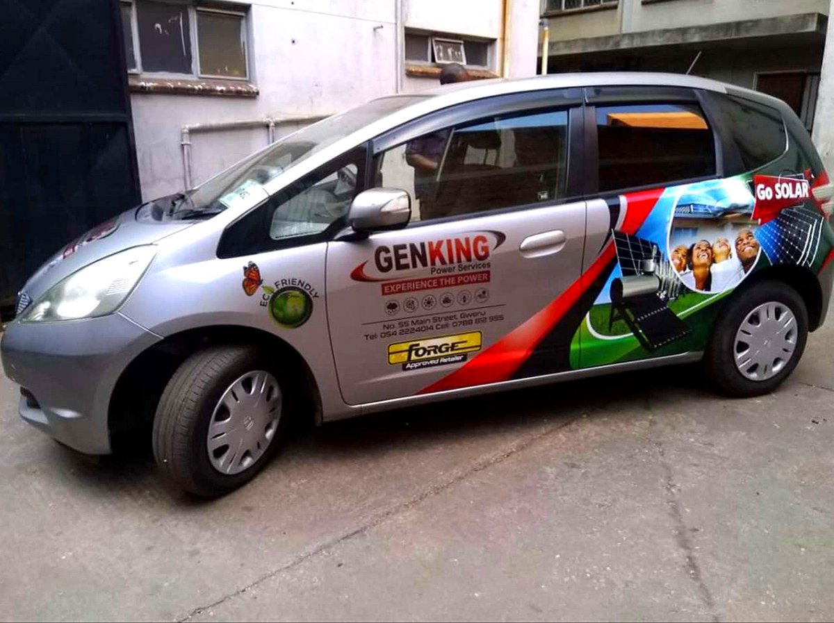 Afroxpackaging's tweet photo. Comment donner de l’allure à une voiture de service ?🤔

Notre équipe s’occupe de vos voitures , du Design au jusqu’a la pause du vernis.
#CarBranding 🚗

@eloka___ @ChouchouMpacko @Black_Chineez @Choupielov @OndoboGreg ❤️🙏🏾 https://t.co/iZdMfhhlnq