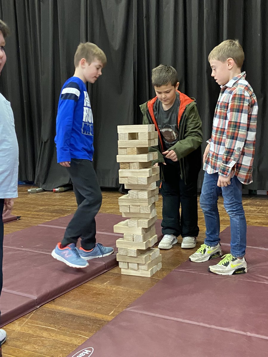 WV_Wildcats's tweet photo. Thank you students, volunteers, and staff for a fun and exciting event at Westview today. Students earned a school reward for making responsible choices and respecting others. We will continue to work on those each day at school. #ALCS100 #westviewpride https://t.co/wXZ2DxzvlK