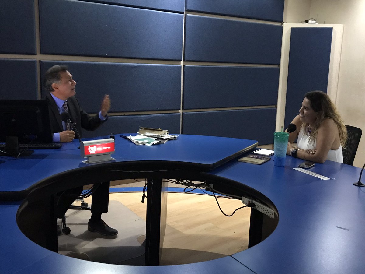 GpoRadioCanon's tweet photo. 🔴#EnVivo  entrevista con #FedericoLaMont con @catymonreal_ de @Rosamexicano en #La760 en #RadioCañon https://t.co/xVS0dgIw2a