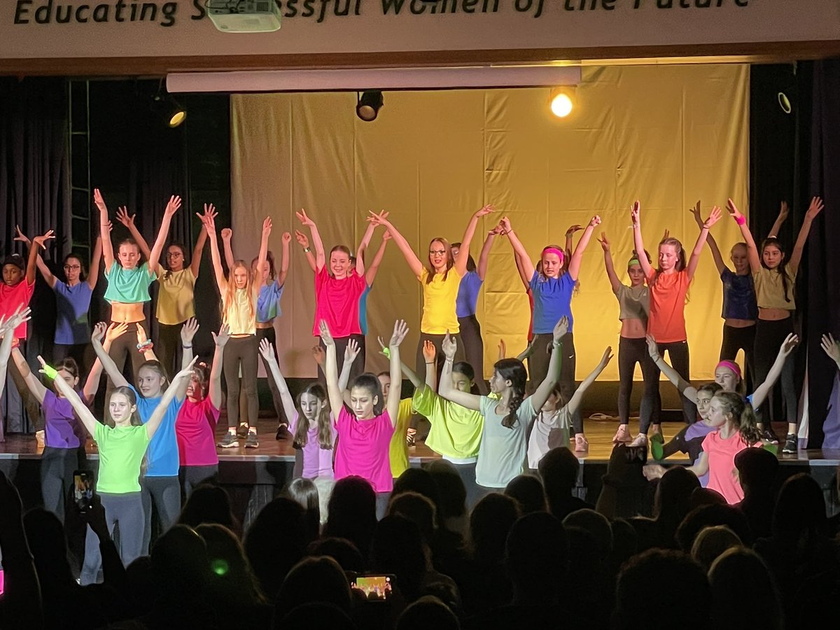 Dance Showcase 2023 - opening night is spectacular! What incredible talent #uplifting #dancers @RicardsTweets @RicardsDance @Yr9Ricards @Yr10Ricards @Year11Ricards @RicardsYr7 #dancingthroughthedecades