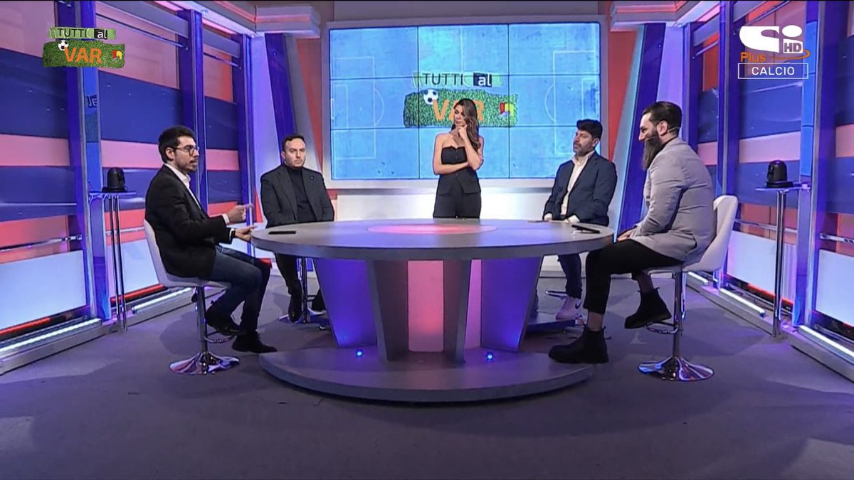 antoniopuertii's tweet photo. #Tuttialvar è sempre il programma più bello di sportitalia ed è un piacere seguirlo @jolandafiore @robertopampa9 @lucacerchione @ClaudioAga91 https://t.co/qYGhquPvsy
