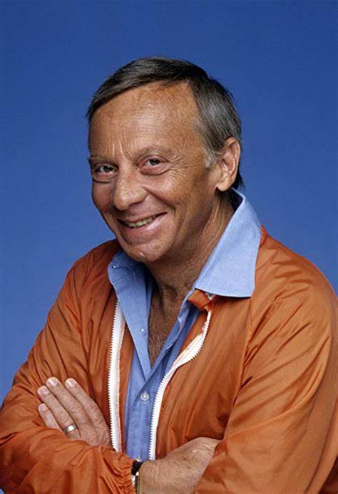 NLCarolynMuse's tweet photo. Remembering film and television actor Norman Fell, who was born #OTD (March 24th) in 1924. #Oceans11 #87thPrecinct #DrKildare #TheFugitive #BenCasey #TheFBI #Ironside #TheGraduate #Bullitt #DanAugust #NeedlesandPins #Airport1975 #Rhoda #PoliceStory #ThreesCompany #TheRopers https://t.co/XcTwI9aYZ7