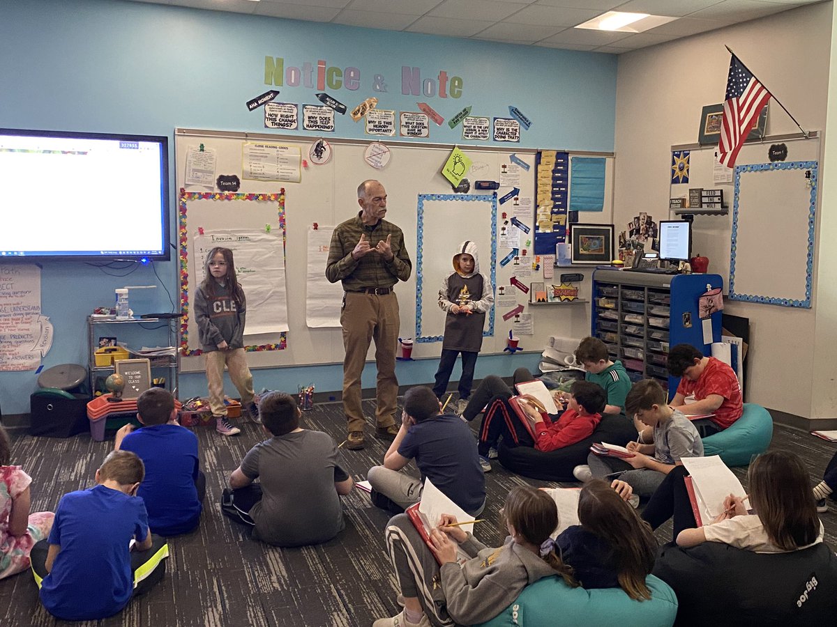 _sofiacerrato's tweet photo. Thank you to Mr. Passarelli for coming in today to talk to us about honeysuckle and the effects on bees. We had so much fun coming up with different solutions and furthering our learning of life science!! @MaddenTCS https://t.co/z8GKTRrgLQ