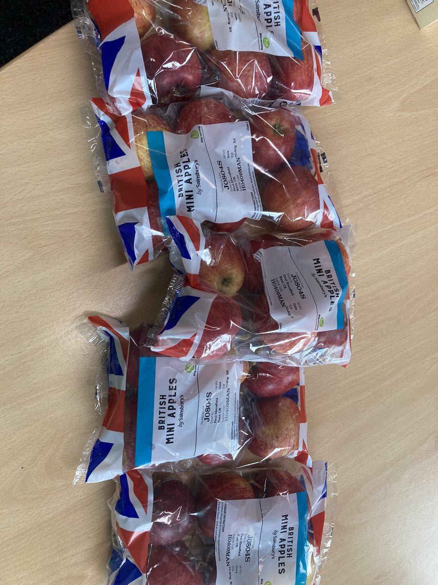 ThornhillPS's tweet photo. A huge thank you to @sainsburys Thornhill for their kind donation of fruit for our snack and box of resources for our classes! It will all be used in our Foundation Phase classrooms to help enhance our learning. #TPScommunity https://t.co/G4mSVTs5AK