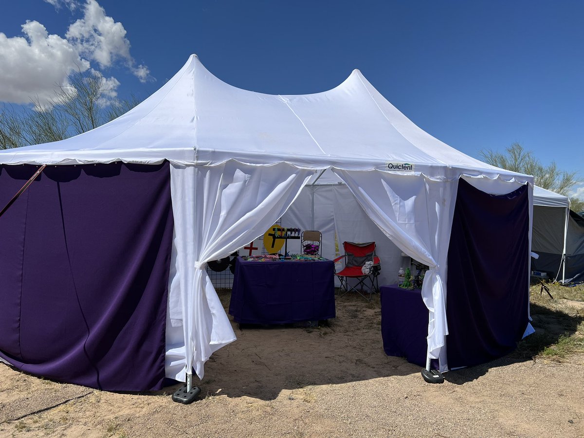 Out in Tonapah at an SCA event. It’s so nice out.