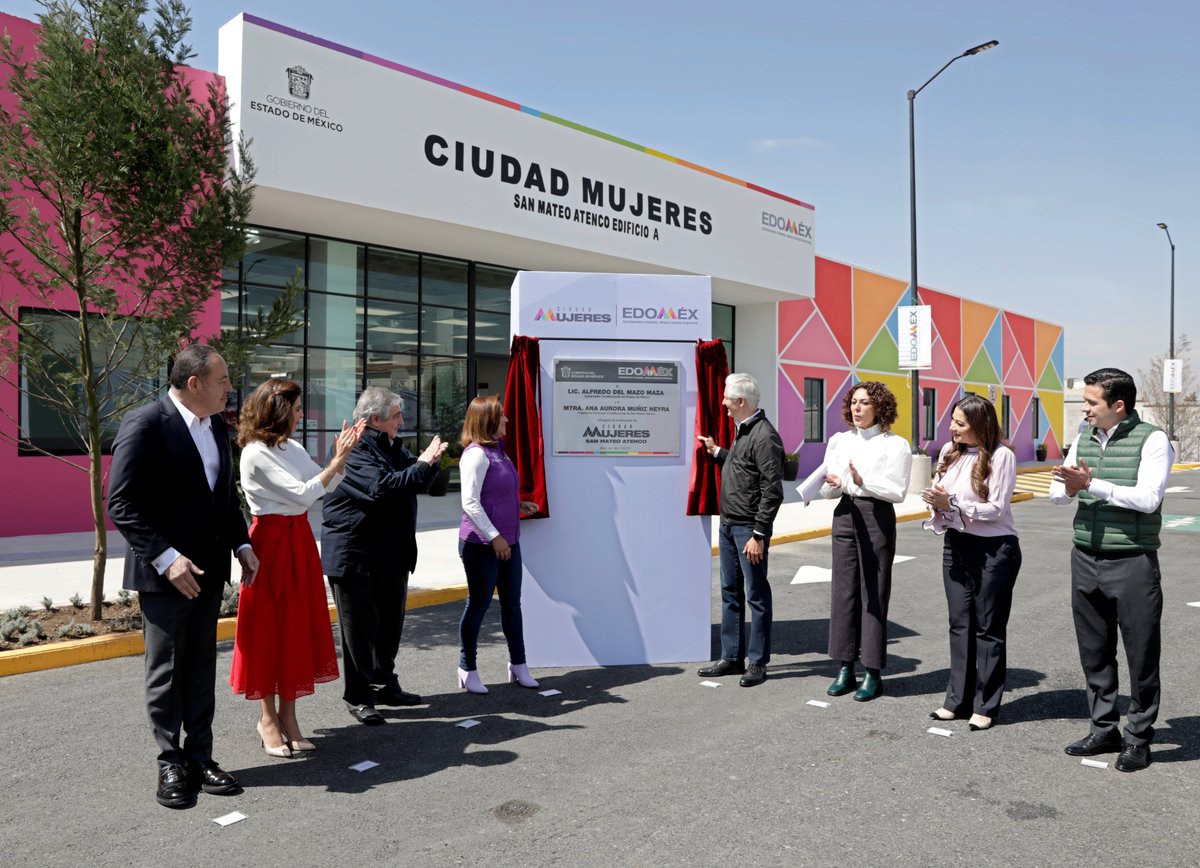 Hoy entregamos en #SanMateoAtenco la segunda de tres Ciudades Mujeres que tendremos en el Edoméx para apoyar a las mujeres mexiquenses.