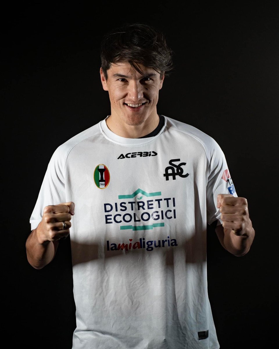 _Luca_Vaccaro's tweet photo. #SpeziaSalernitana sarà segnata dalla pesantissima assenza di #Nzola 

Spesso però dalle defezioni di alcuni possono nascere grandi opportunità per altri. 

Chissà, magari potrà coincidere con la svolta stagionale di questo signore qui ⤵️
#Shomurodov #Eldor #Spezia #Uzbekistan https://t.co/AbLGRCUXla