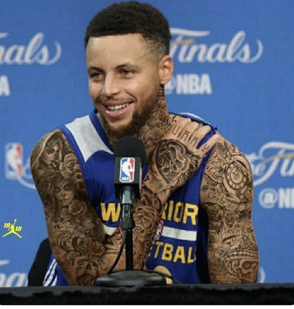 DubMnE's tweet photo. Here’s my solution for how Steph Curry can get more fouls called https://t.co/mhtUZJNA0y