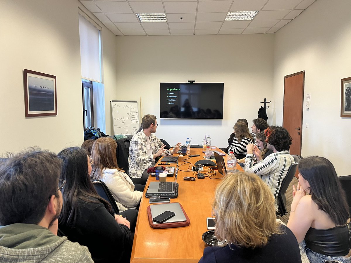 LabSomi's tweet photo. One of our graduate students Can @avcican_ presented us AI software/tools we can utilize in our academic research. We learned a lot during this lively meeting. Thank you Can! https://t.co/SzqF1B6eAS