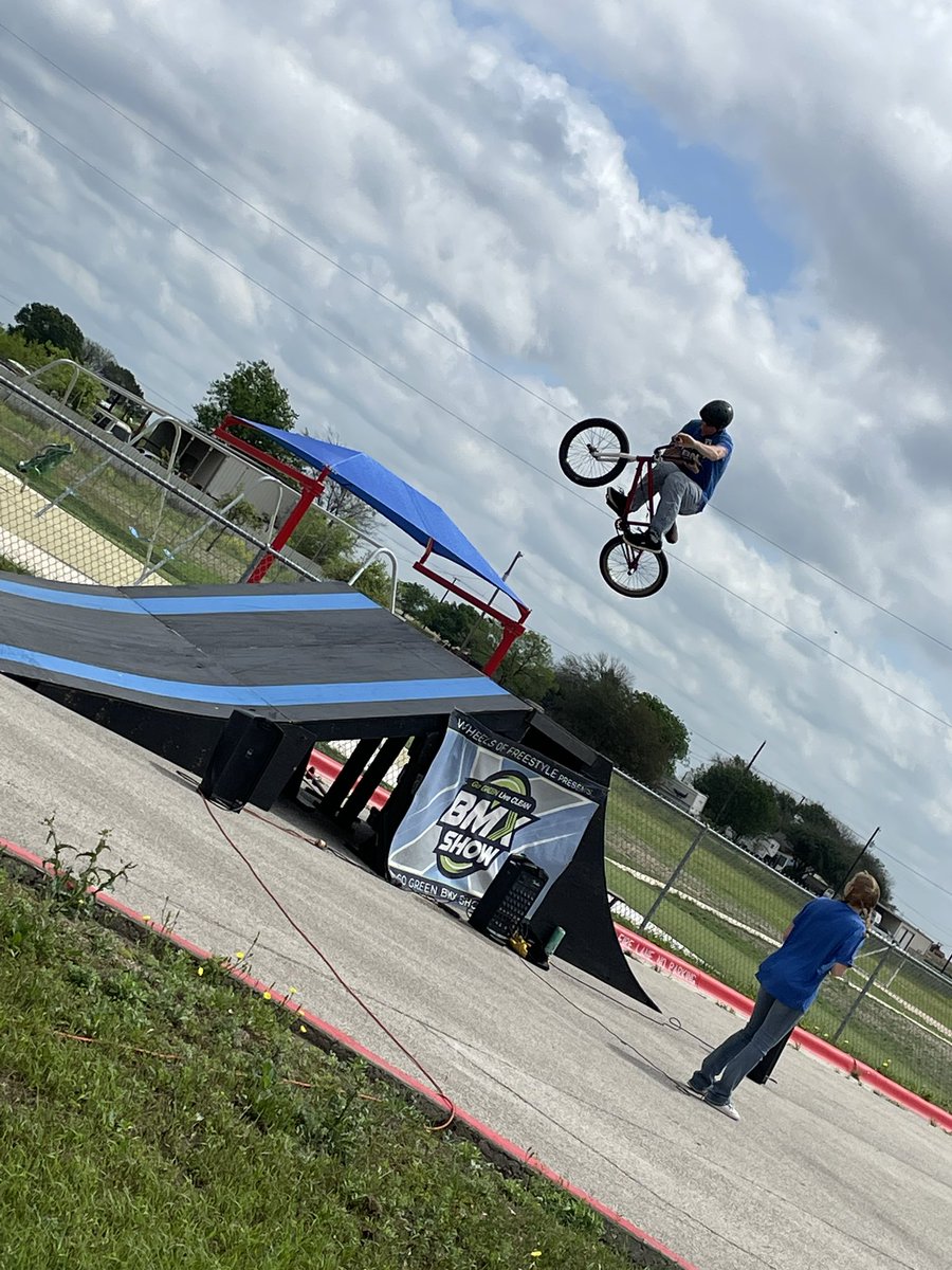 Clear Spring Elementary tweet media