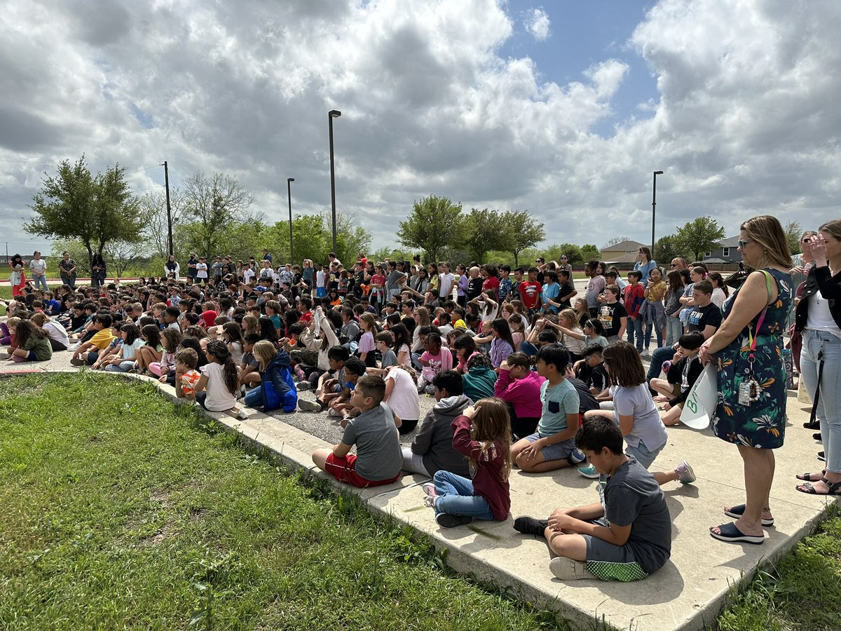 Clear Spring Elementary tweet media