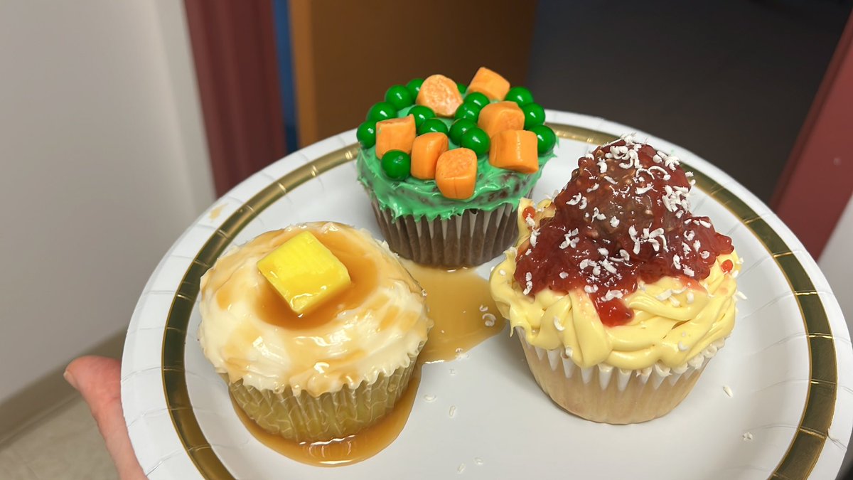 Elizabeth_A_May's tweet image. Testing out my “food imposters” for our tween and teen cupcake class at the library next week! 🧁 #baking #libraries #libraryprogramming